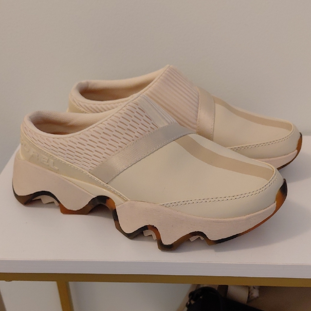 Sorel women's Mules 6.5